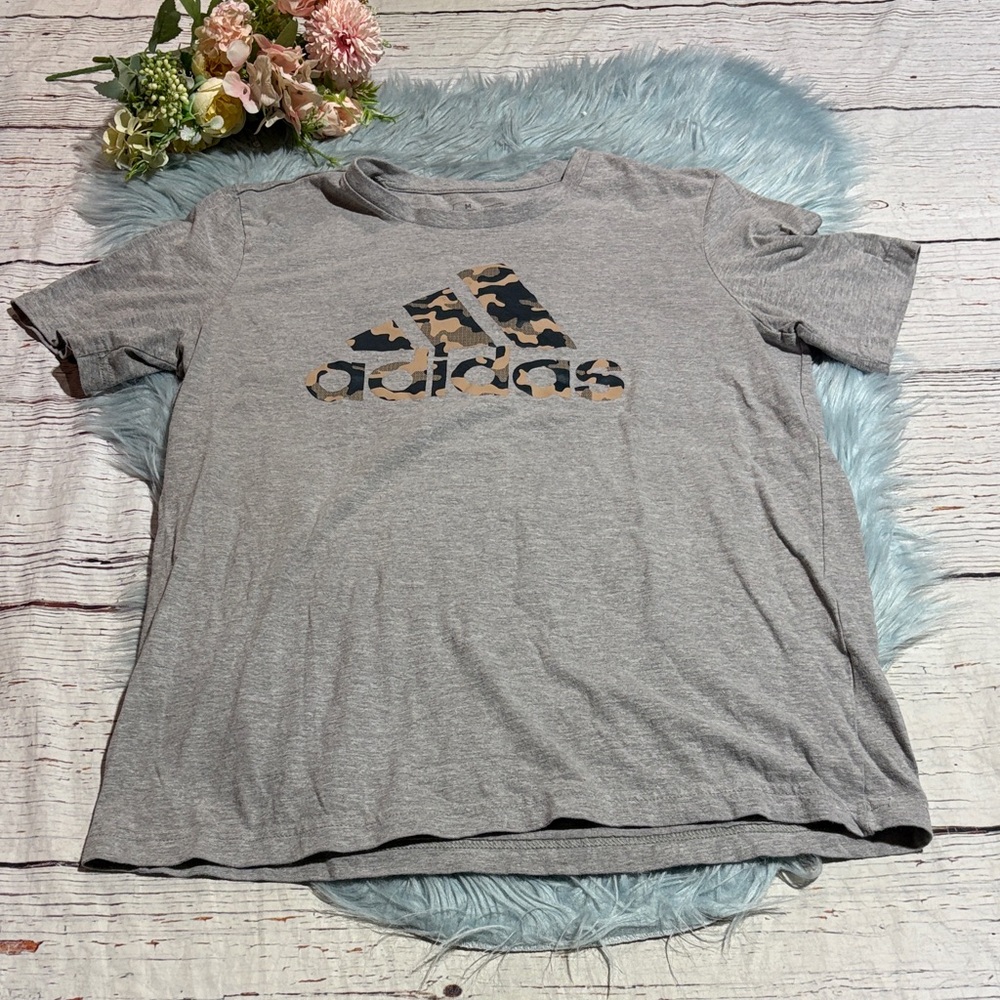 Adidas Regular Fit Camo Logo Short Sleeve Grey Tee sz M